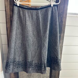 Eddie Bauer Wool Blend Embroidered A-Line Skirt Gray Tweed Size 10